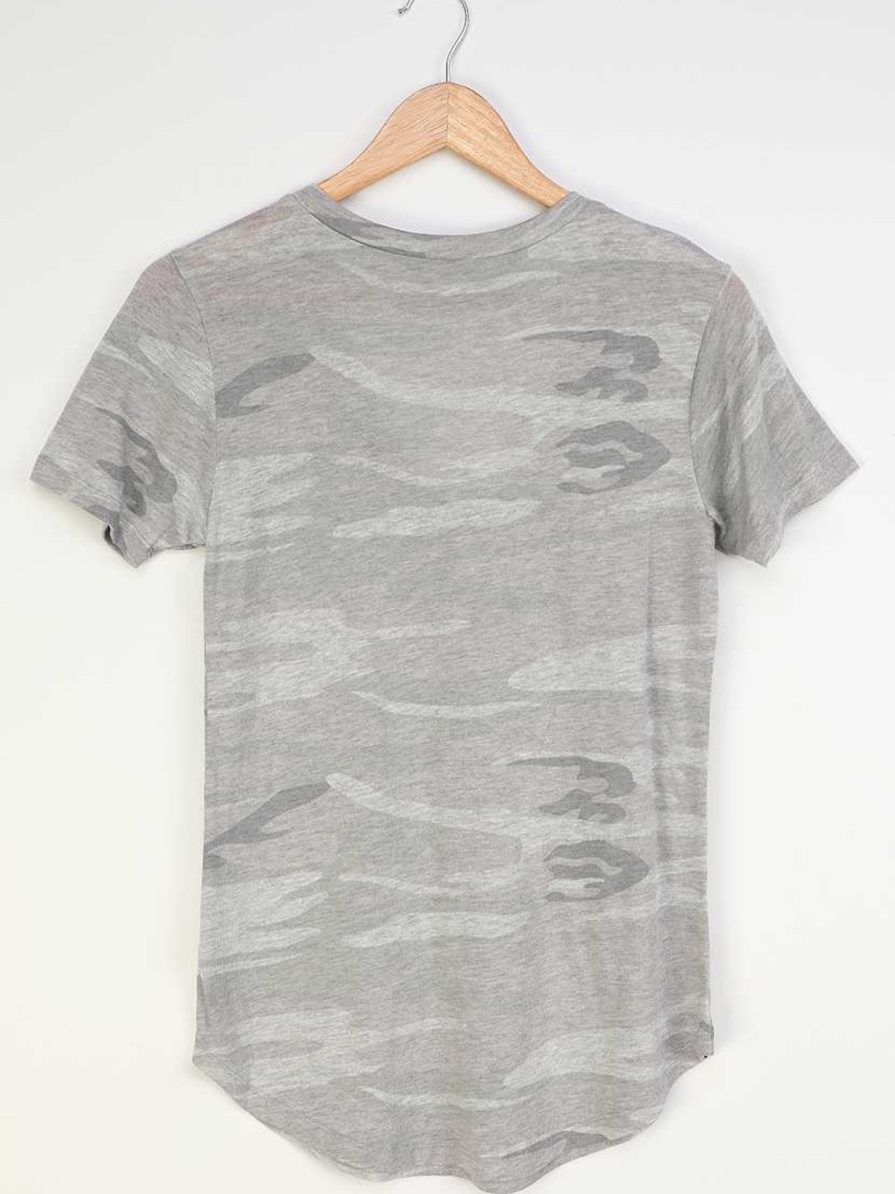 Z Supply The Camo Pocket Tee in Camo Heather Grey - Picture 8 of 8